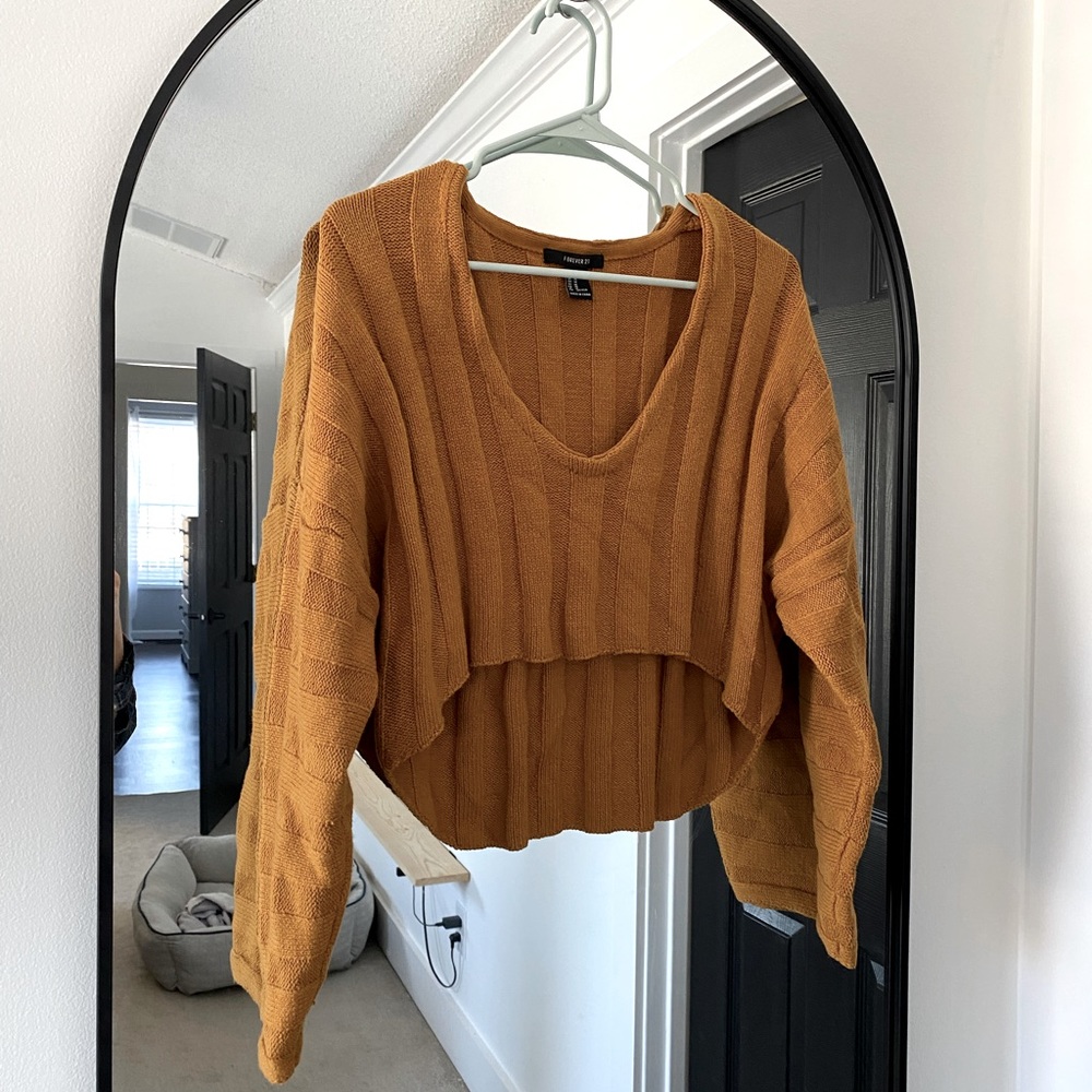 Cropped sweater